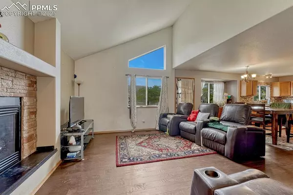 Colorado Springs, CO 80951,8042 Parsonage LN