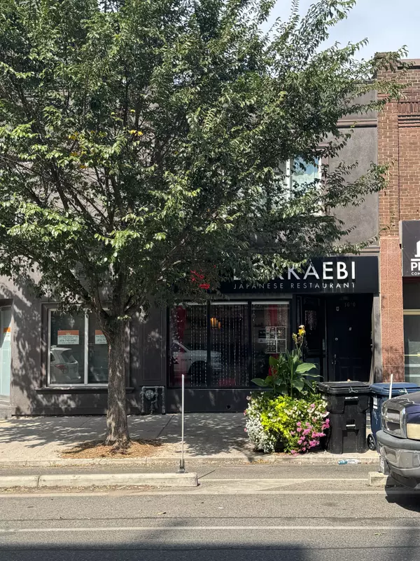 1620 Bloor ST W, Toronto W02, ON M6P 1A7