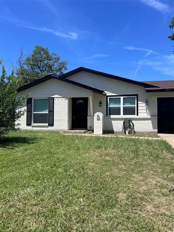 Dallas, TX 75217,1927 Holcomb Road