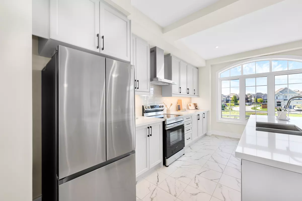 Brampton, ON L6Z 0K1,67 Hayrake ST