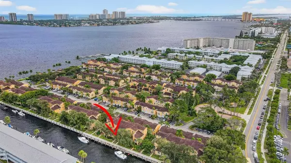 Lake Park, FL 33403,1115 Lake Shore Dr #102