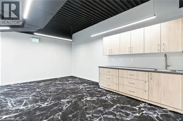 Burlington, ON L7M 1H6,1232 Northside RD #205