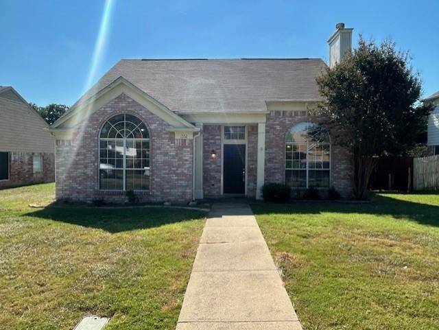 1352 Saddleback Lane, Lewisville, TX 75067