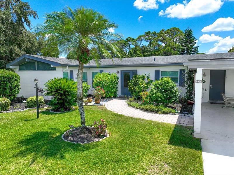 120 Happiness Ave, Lake Placid, FL 33852