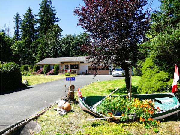 6637 Walker Frontage Rd, Fanny Bay, BC V0R 1W0