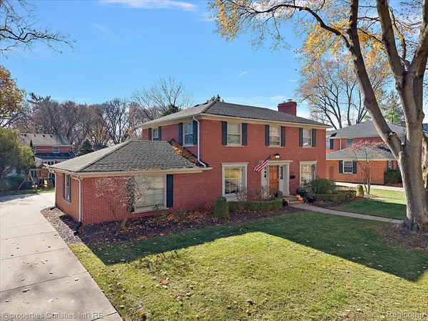 Bloomfield, MI 48301,2579 Amberly RD