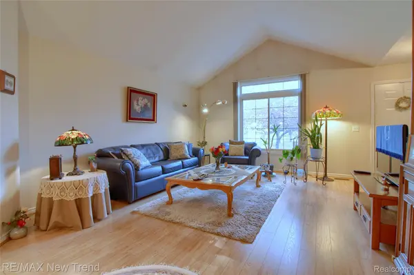 Wixom, MI 48393,2759 Maple Forest DR