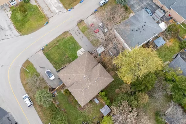 Oakville, ON L6H 1Z1,1275 Pallatine DR