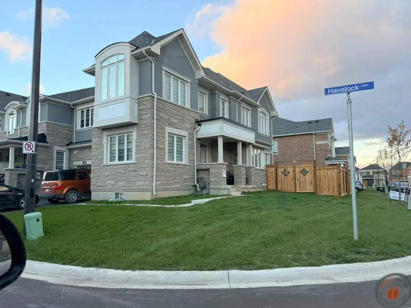 1263 Havelock GDNS #Upper, Milton, ON L9E 2A9