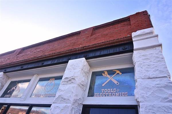 Sherman, TX 75090,117 E Houston Street