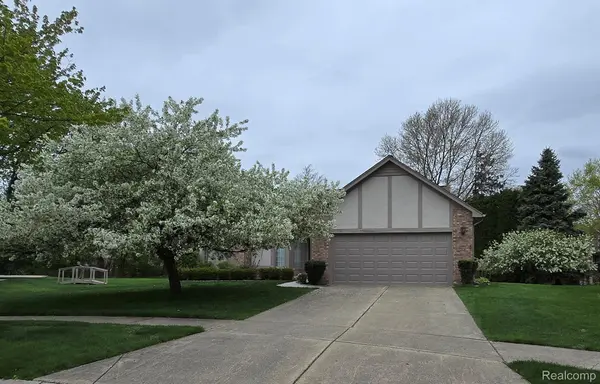 Sterling Heights, MI 48310,37735 Chase Run DR