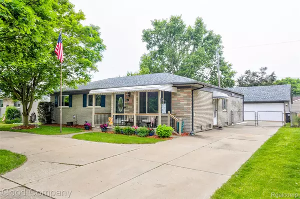 19789 Merriman RD, Livonia, MI 48152