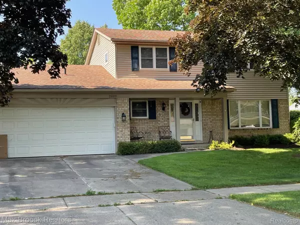 2669 Willard DR, Troy, MI 48085