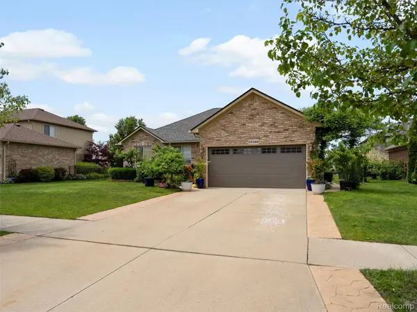 Macomb, MI 48042,55589 Raspberry DR