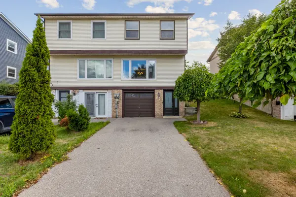 Oshawa, ON L1H 8A4,923 Southridge ST