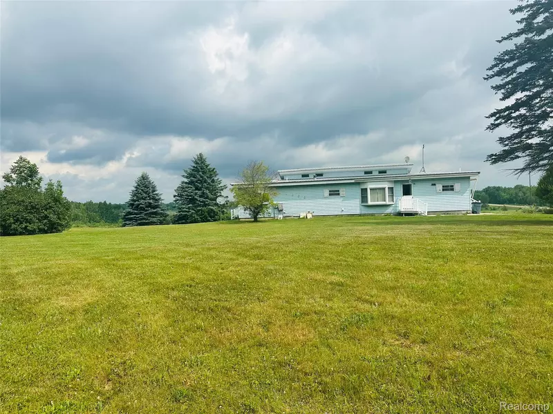 2365 E Haskell Lake RD, Harrison, MI 48625