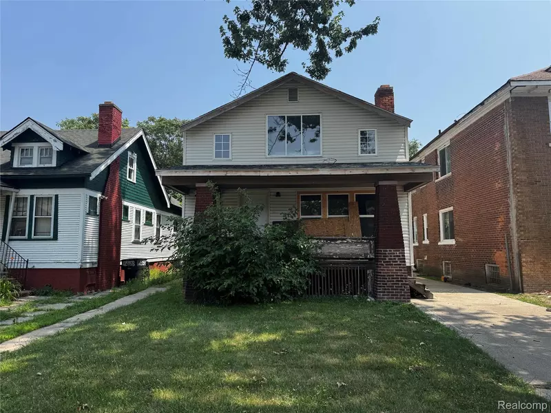 12350 Cloverlawn ST, Detroit, MI 48204