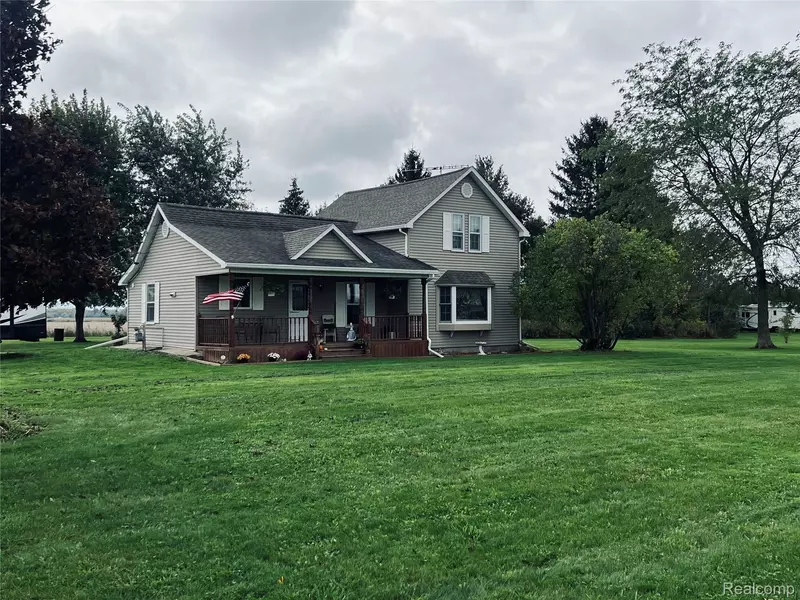 1800 PECK RD, Croswell, MI 48422