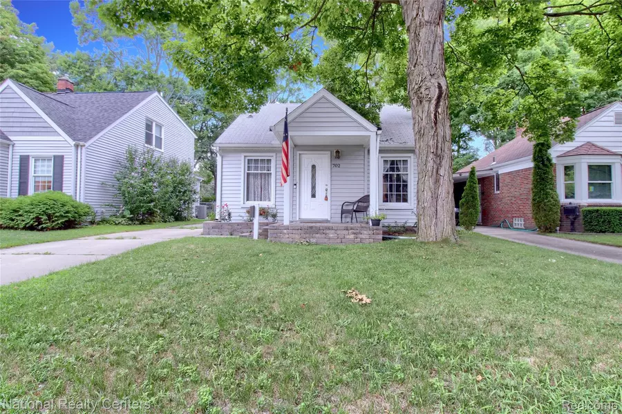 702 Royal AVE, Royal Oak, MI 48073