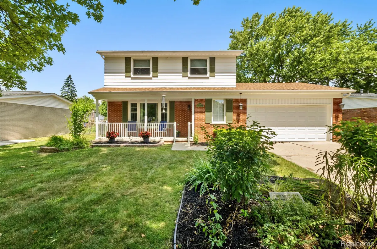 Woodhaven, MI 48183,16272 Woodland ST