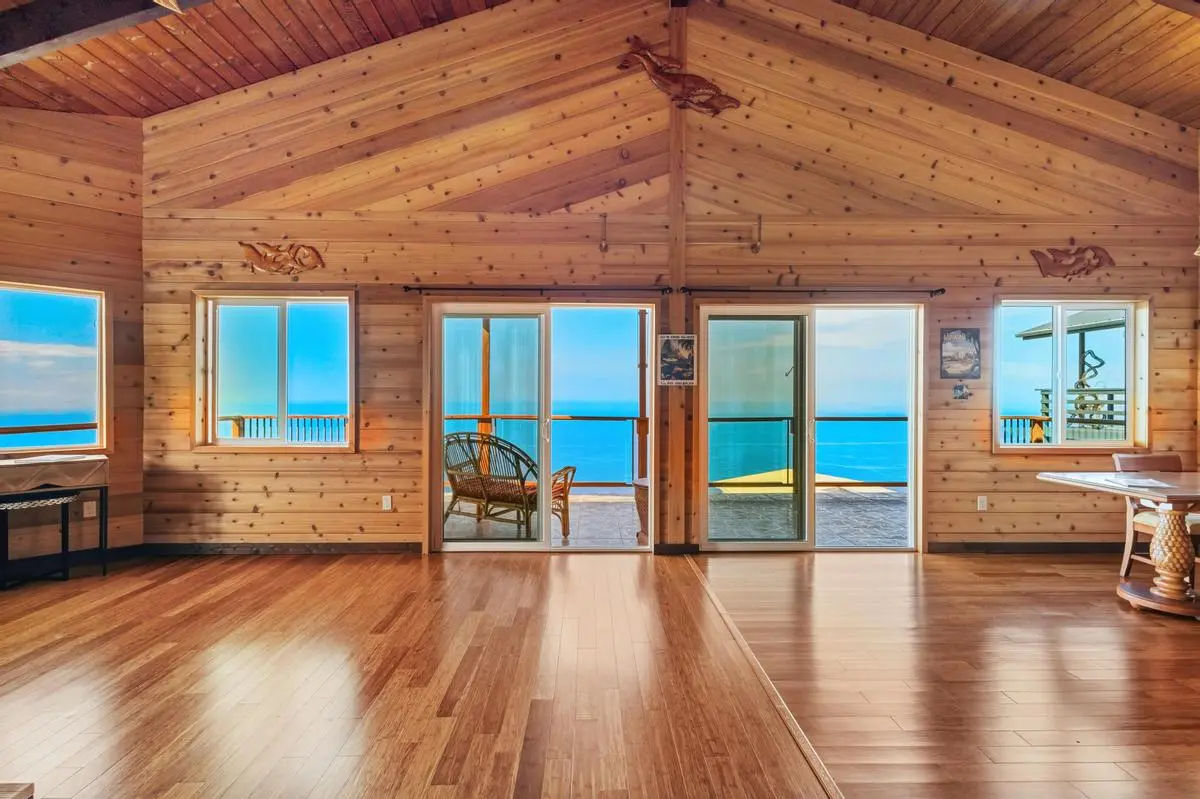 Captain Cook, HI 96704,87-3213 DATURA RD