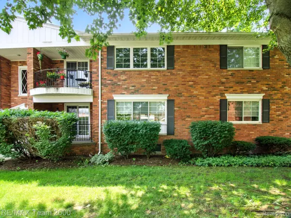 Bloomfield Hills, MI 48304,1711 Huntingwood LN