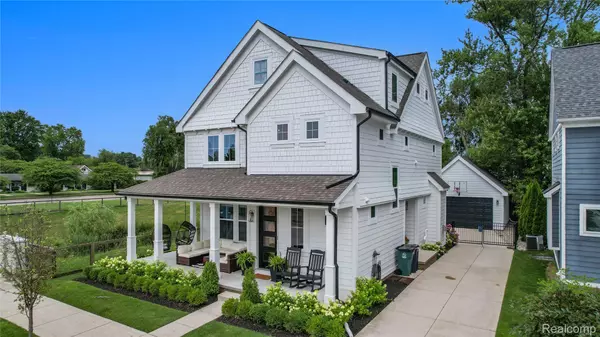 111 N Dorchester AVE, Royal Oak, MI 48067