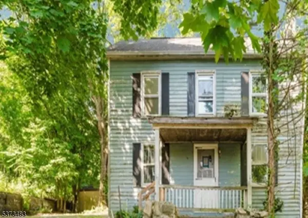 36 LOWER SKILLMAN ST, Hampton Boro, NJ 08827