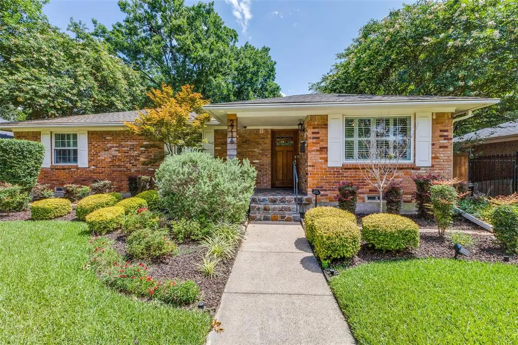 Dallas, TX 75228,2716 Sharpview Lane