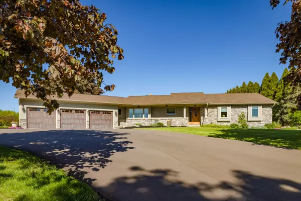 Caledonia, MI 49316,9471 Kraft AVE SE