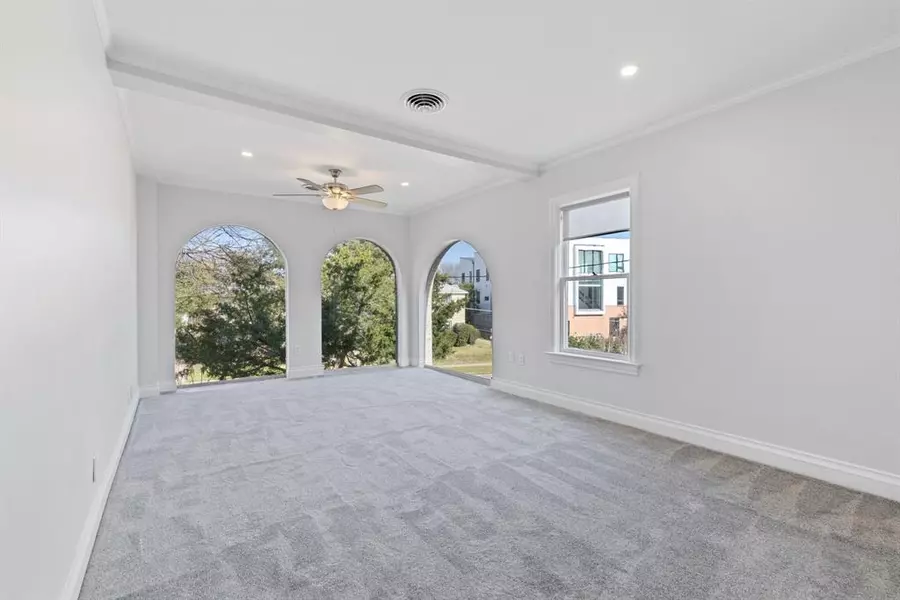 3900 Hawthorne Avenue, Dallas, TX 75219