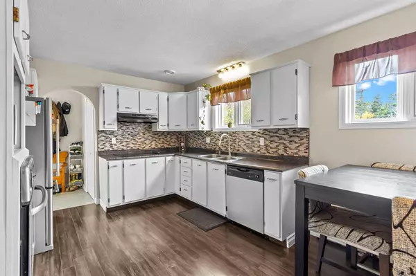 Flatrock, NL A1K 1C8,53 Red Head Road