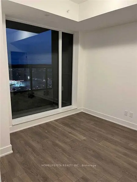 Oakville, ON L6H 3R8,2485 Taunton RD #622