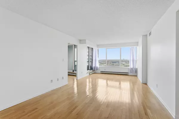 Alta Vista And Area, ON K1G 4X5,1510 Riverside DR #2303