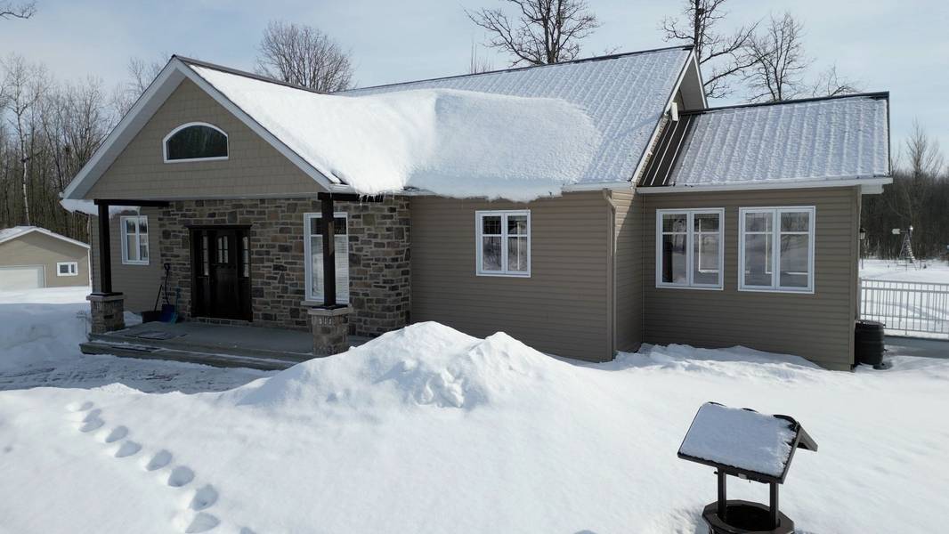 18668 Concession 2 RD, North Glengarry, ON K0C 1B0