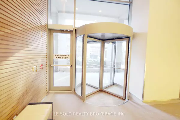 Toronto C10, ON M4S 3H8,2191 Yonge ST #1502 Room