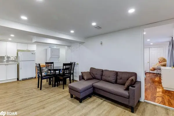 Barrie, ON L4N 3V5,141 Ardagh RD