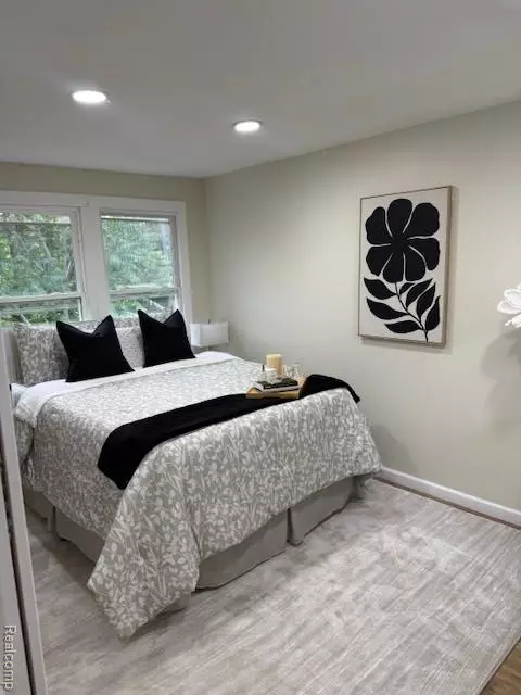 Detroit, MI 48228,9207 Stout ST