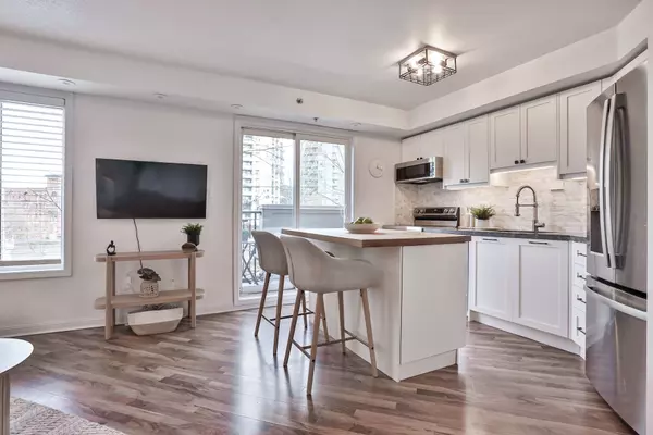 Toronto W01, ON M6K 1Y5,80 Joe Shuster WAY #1706