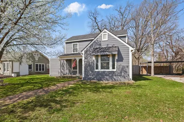 Sherman, TX 75092,932 N Woods Street