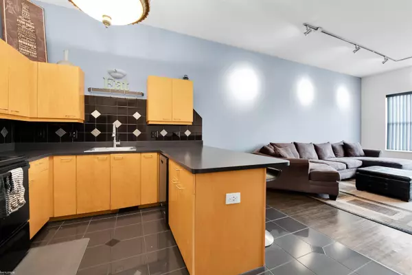 Mount Clemens, MI 48043,78 Clinton