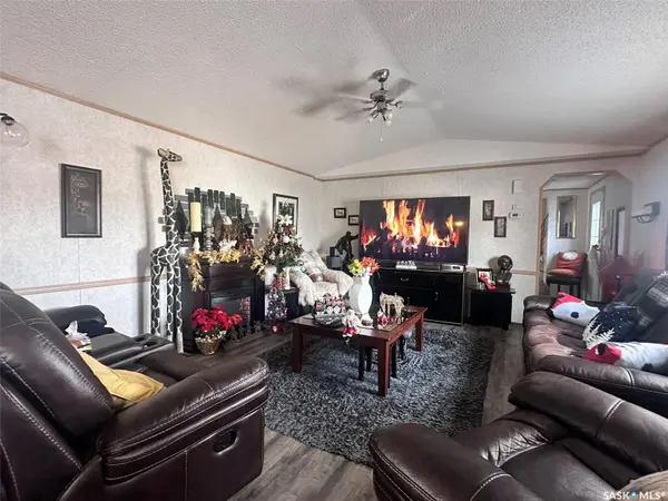 65 Sunrise ESTATES, Assiniboia, SK S0H 0B0