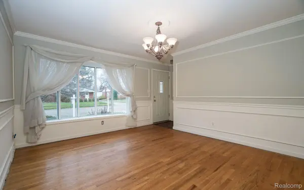 Livonia, MI 48152,31732 Bretton ST