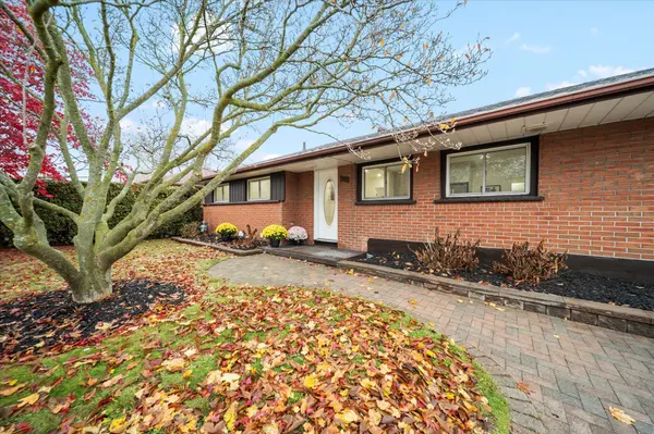 Oshawa, ON L1G 6A5,625 Central Park BLVD N