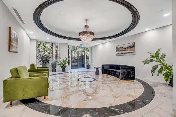 61 Town Centre CT #2103, Toronto E09, ON M1P 5C5