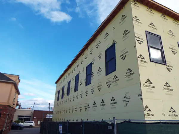 Whitby, ON L1N 4H4,124 Brock ST N