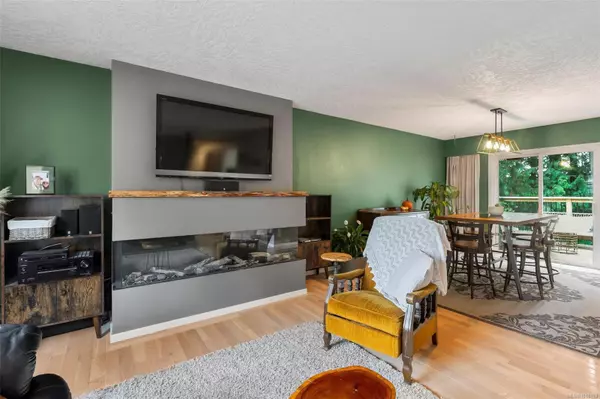 Langford, BC V9C 3C2,977 Weaver Pl