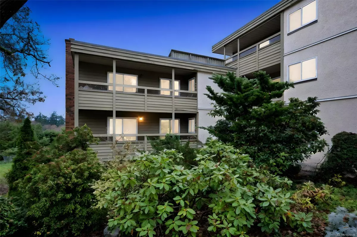 Saanich, BC V8X 4R8,1010 Bristol Rd #204