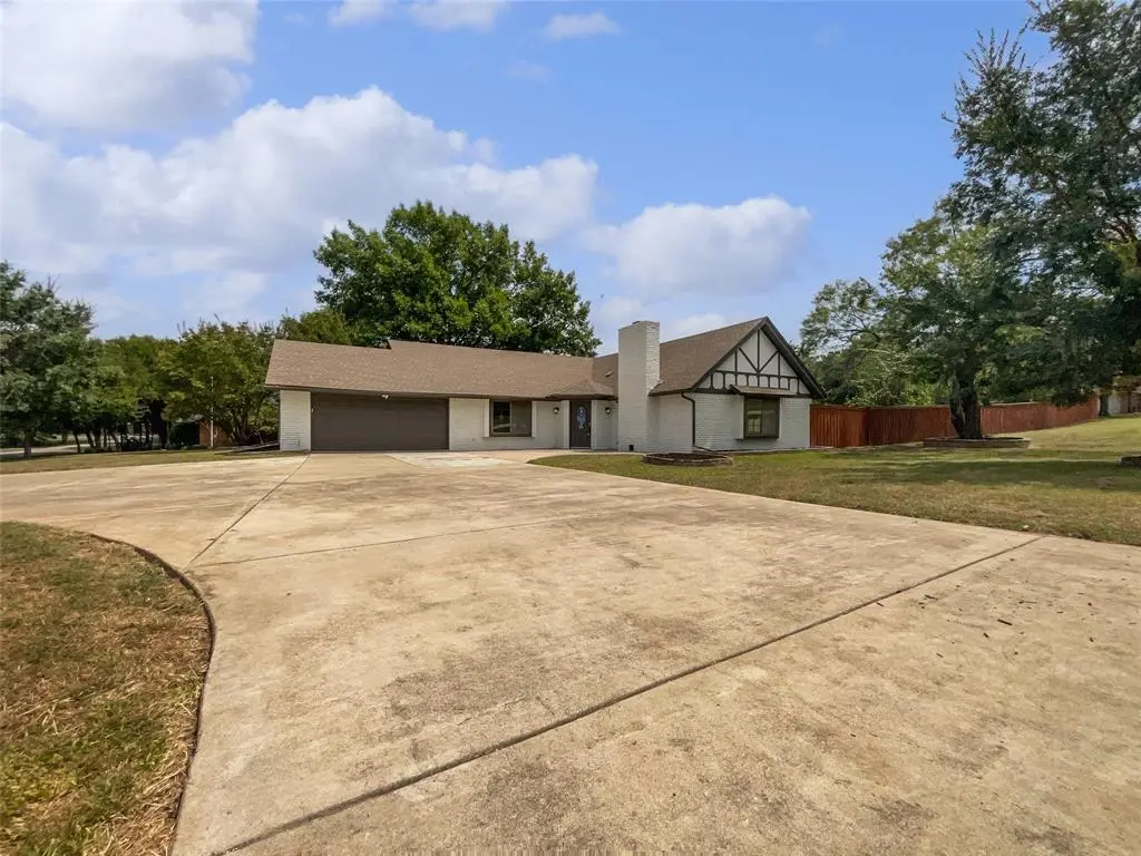 Keller, TX 76248,300 Woodland Trail