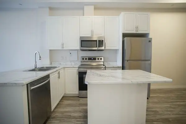 Brantford, ON N3T 4J6,85B Morrell ST #107